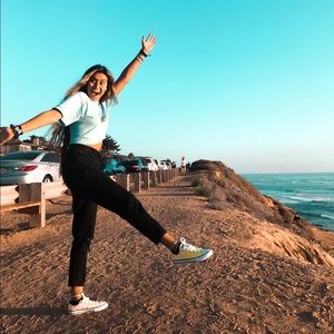 Meet your Posher, Daniela